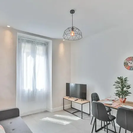 Superbe F1 Au Coeur Du Carre D'or Terrasse/clim Apartment *