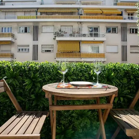 Superbe F1 Au Coeur Du Carre D'or Terrasse/clim 尼斯
